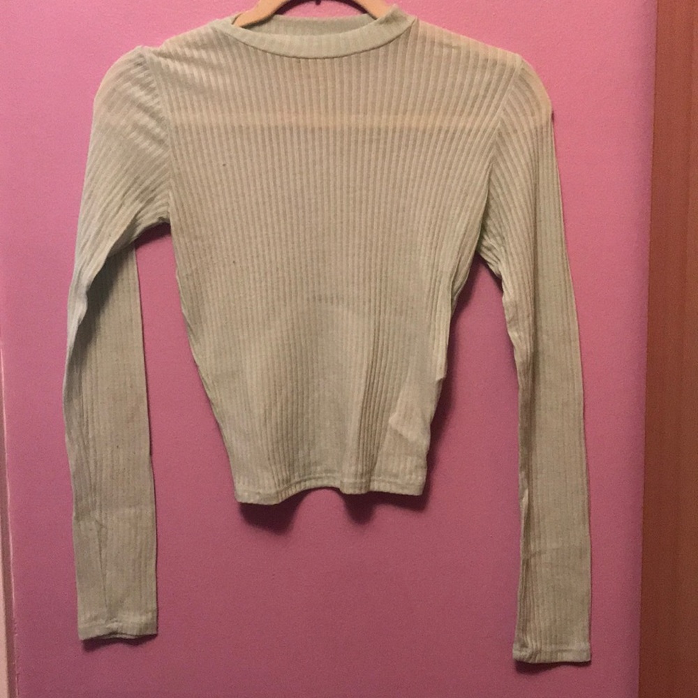 3x$15 Long sleeve Hollister Crop Top.